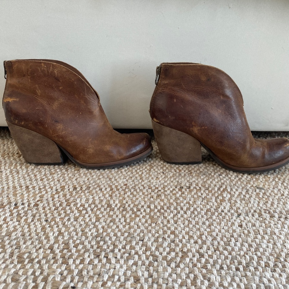 Korkease Brown Booties